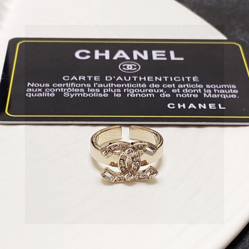 Ch**el rings